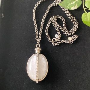 ✨ lia sophia necklace ✨